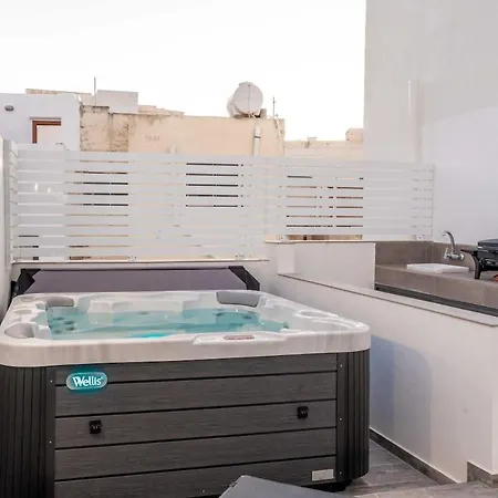 Ferienhaus Townhouse With Jacuzzi & Bbq, Seaside, Near