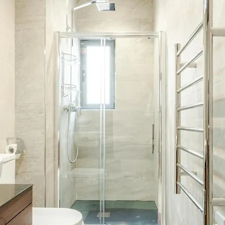 Holiday home Townhouse With Jacuzzi & Bbq, Seaside, Near Sliema