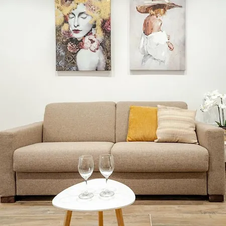 Ferienhaus Townhouse With Jacuzzi & Bbq, Seaside, Near