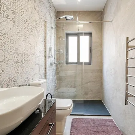 Ferienhaus Townhouse With Jacuzzi & Bbq, Seaside, Near *