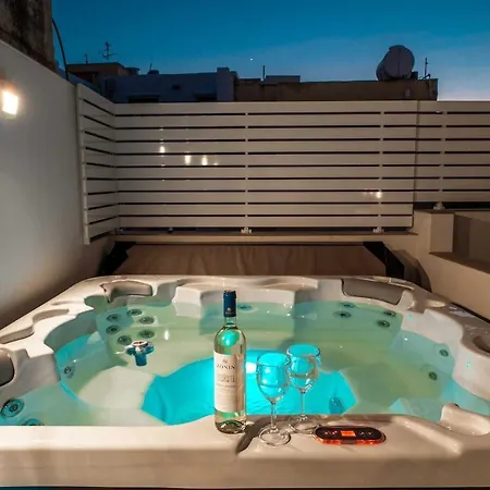 Townhouse With Jacuzzi & Bbq, Seaside, Near Сasa de vacaciones