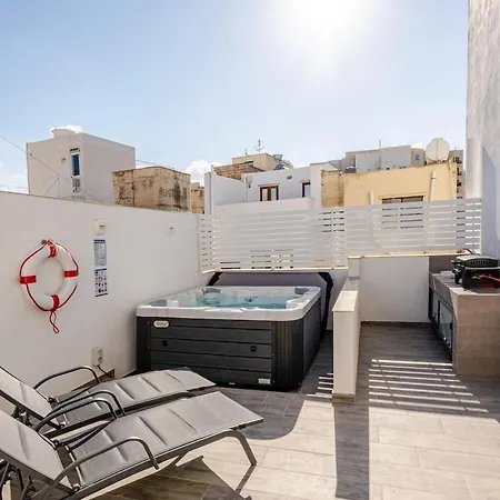 بيت للعطل Townhouse With Jacuzzi & Bbq, Seaside, Near